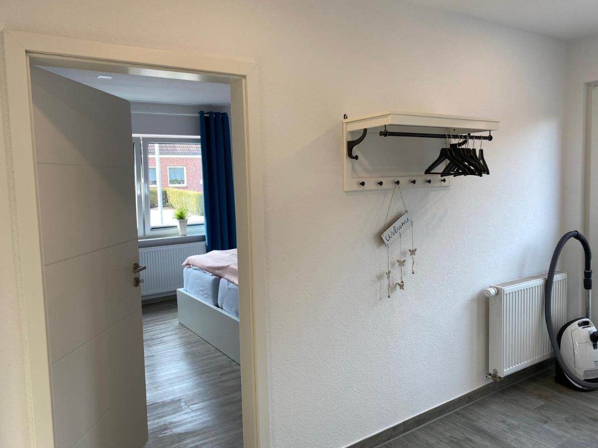 Haus Pirola Esens Apartment Екстериор снимка