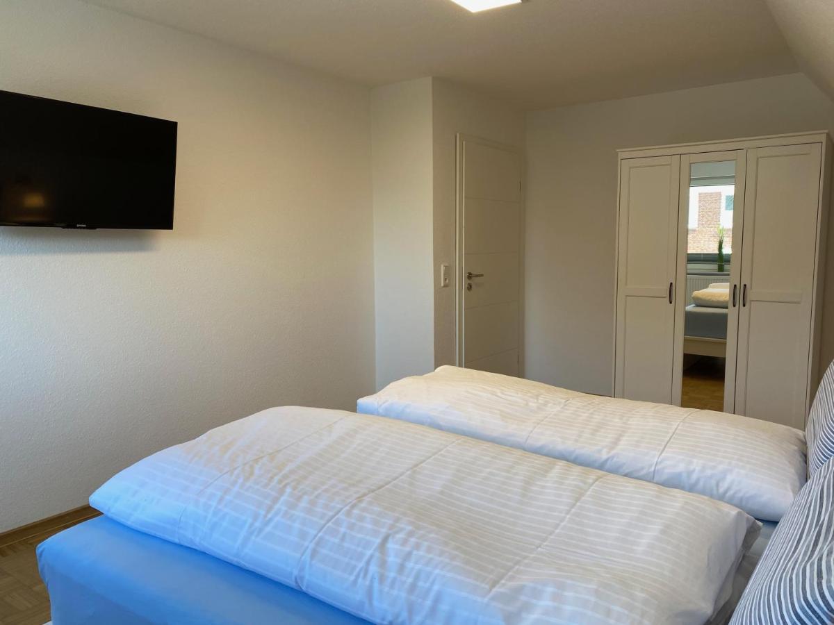 Haus Pirola Esens Apartment Екстериор снимка